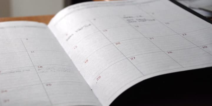 Kalender mit markiertem Enddatum – Zeitmietvertrag